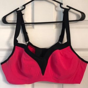 44B sports bra